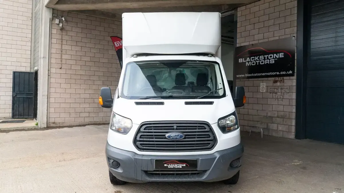 Used Ford Transit 130 HP (95 kW) 2019 White Van