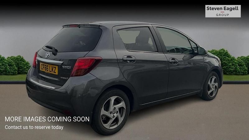 Used Toyota Yaris Hybrid 2016 Grey Hatchback