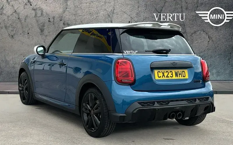 Begagnad Mini Cooper S Hatch 178 HK (130 kW) 2023 Blå Halvkombi