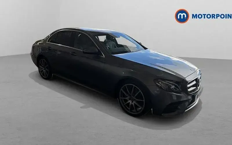 Used Mercedes E200 AMG line 184 HP (135 kW) 2020 Sedan
