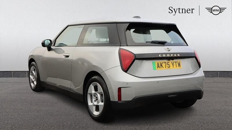 New Mini Cooper Hatch 133 kW (181 HP) 2025 Silver Hatchback