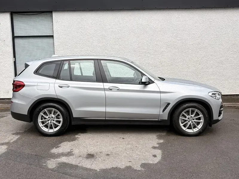 Usado BMW X3 Comfort Edition 190 CV (139 kW) 2021 Plateado SUV
