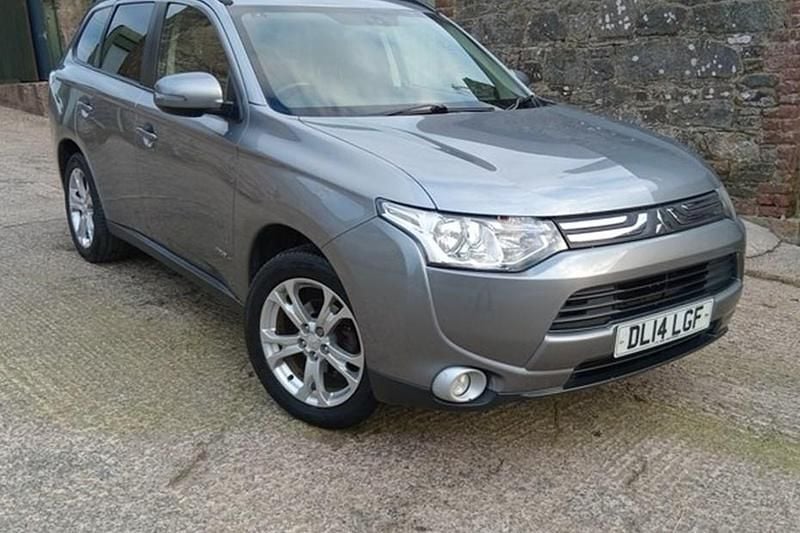Used Mitsubishi Outlander 2014 Grey SUV