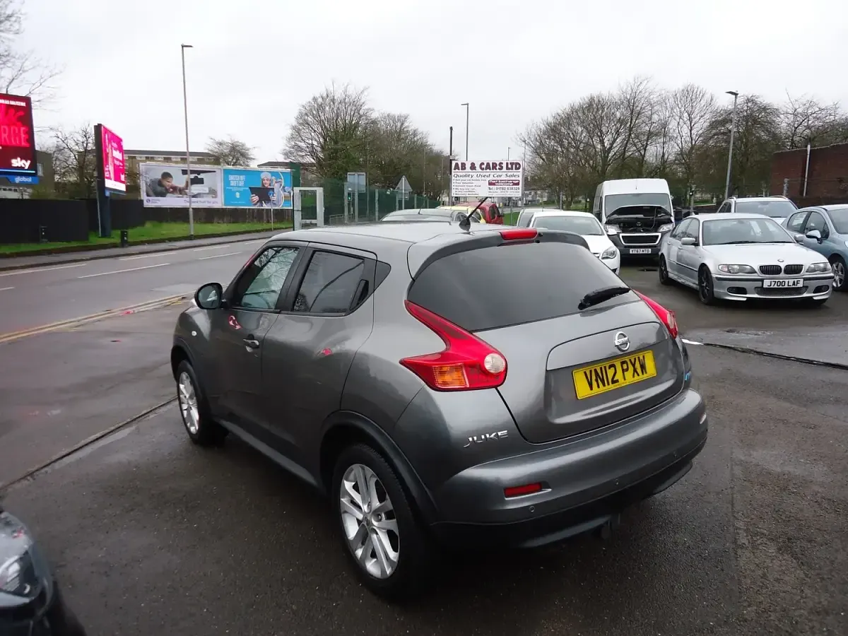 Used Nissan Juke Acenta 110 HP (80 kW) 2012 Grey SUV