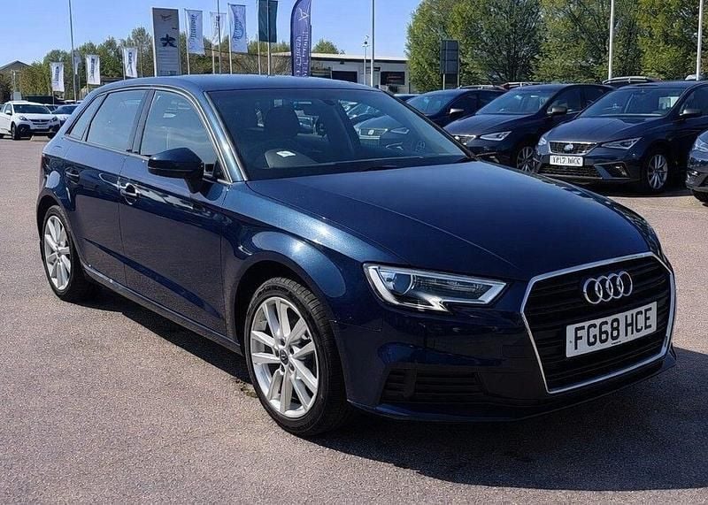 Used Audi A3 Sportback Performance 150 HP (110 kW) 2018 Blue Hatchback