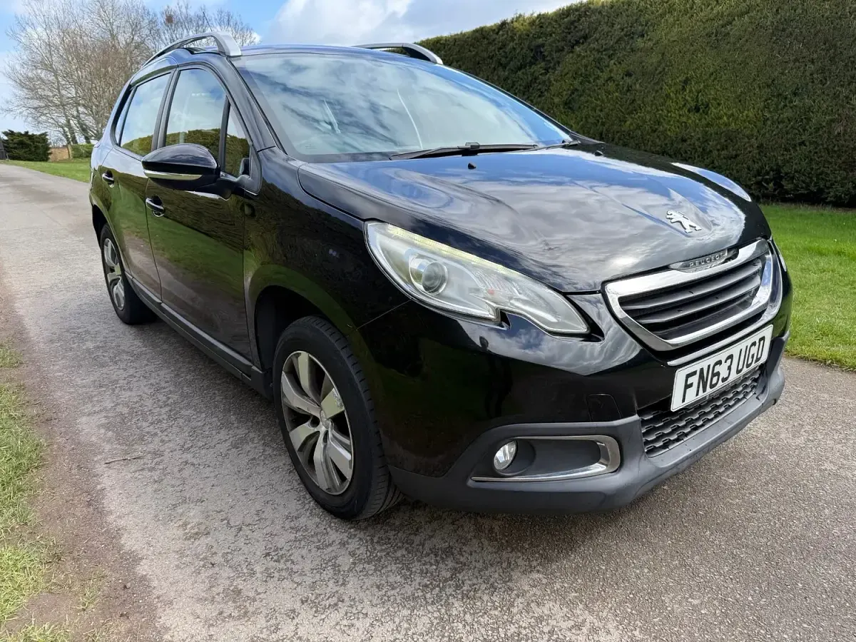 Used Peugeot 2008 Active 82 HP (60 kW) 2013 Black SUV