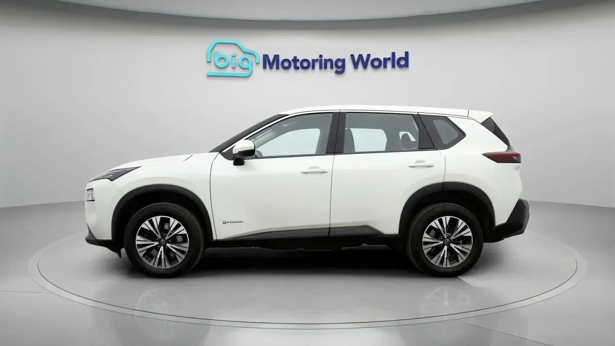 Used Nissan X-Trail Acenta Premium 213 HP (156 kW) 2023 White SUV