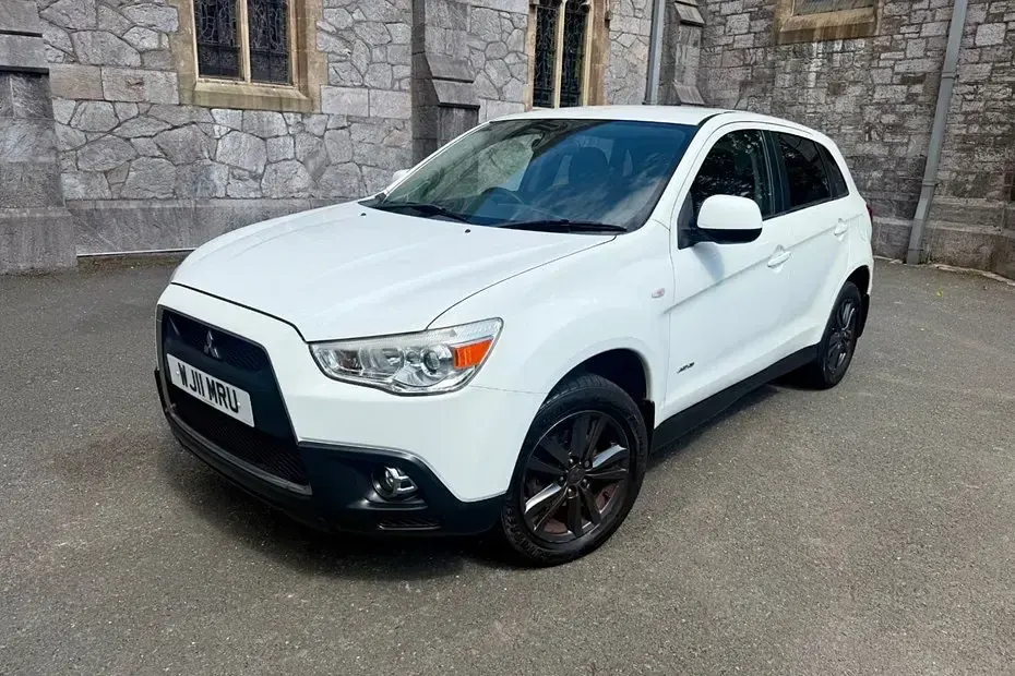 Used Mitsubishi ASX 2011 White SUV