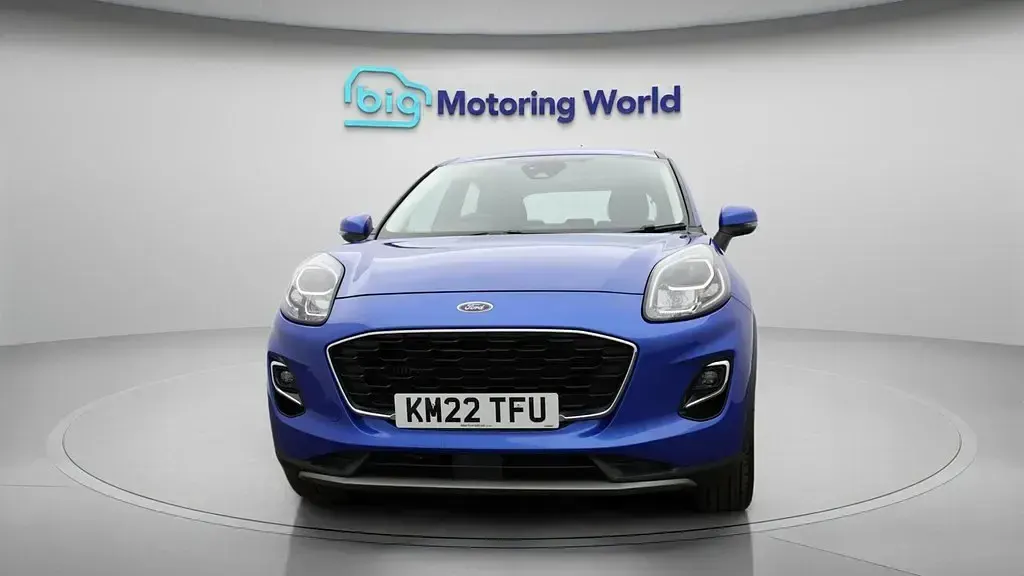 Käytetty Ford Puma Titanium 125 HP (91 kW) 2022 Sininen Katumaasturi