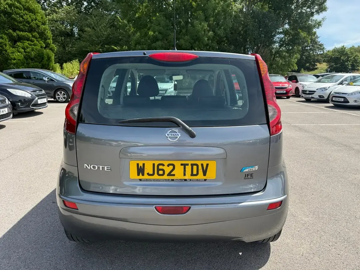 Used Nissan Note Acenta 90 HP (66 kW) 2012 Grey Hatchback