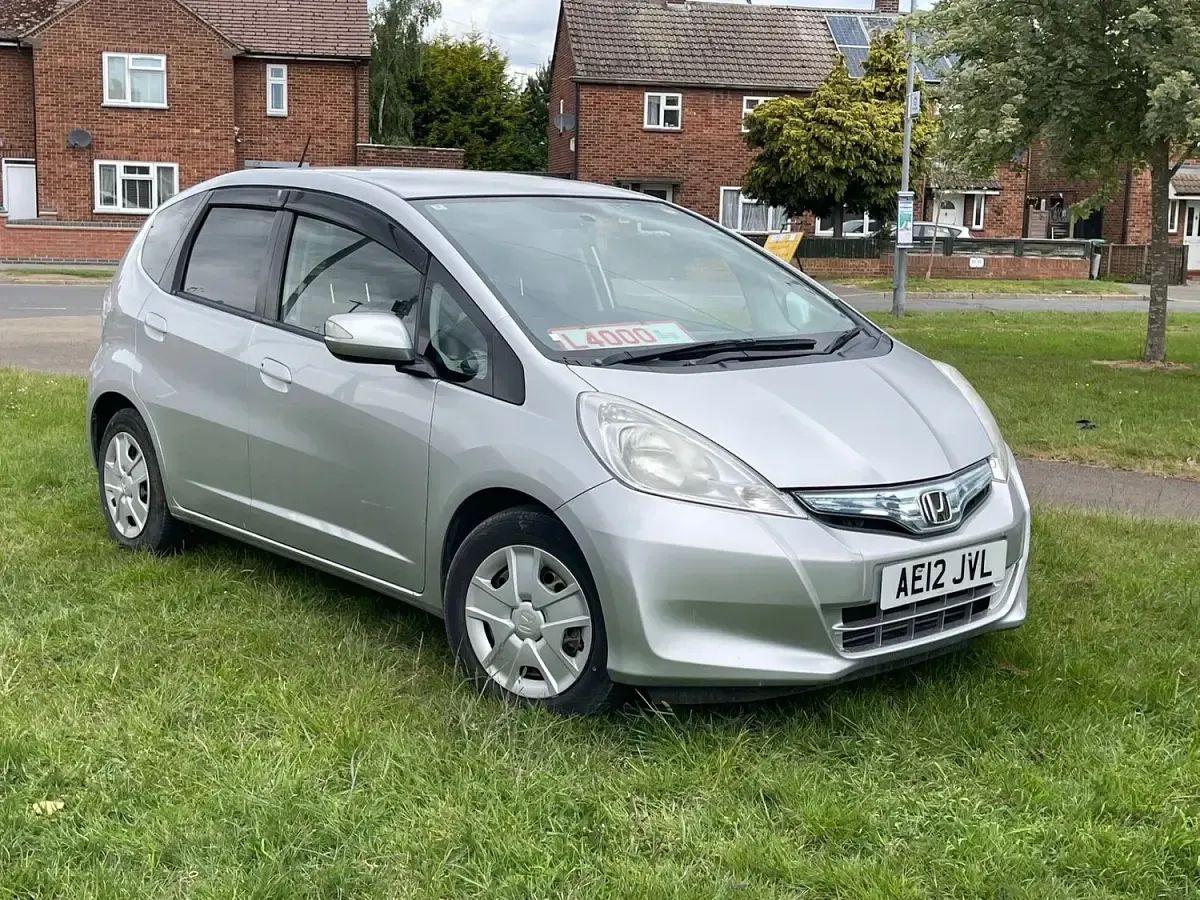 Used Honda Fit 2012 Silver Hatchback