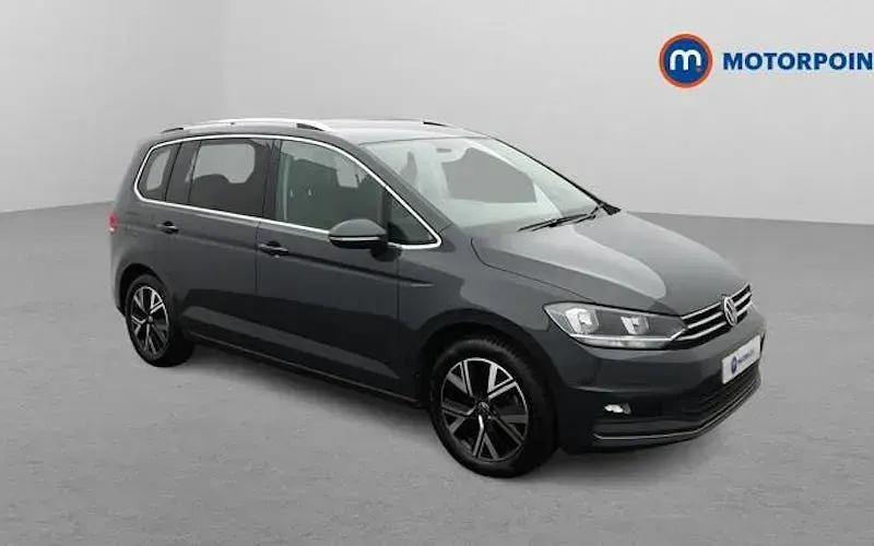 Used VW Touran SEL 150 HP (110 kW) 2024 MPV