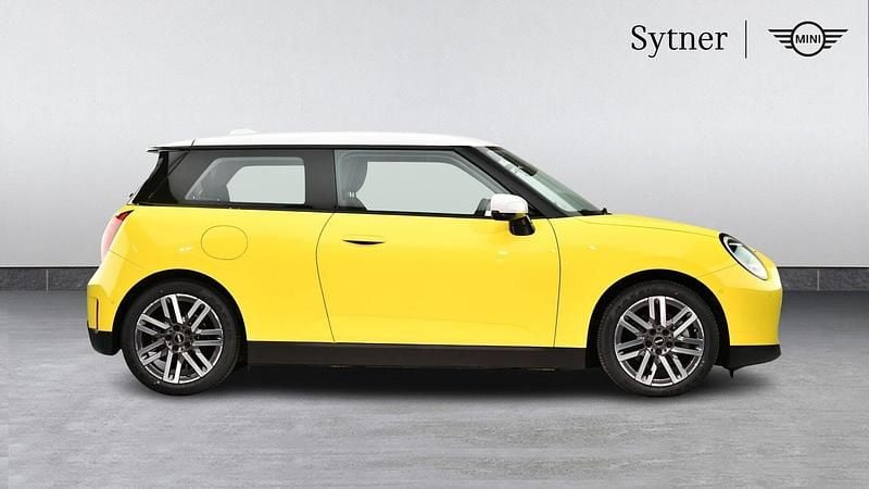 Usado Mini Cooper Hatch 133 kW (181 CV) 2025 Amarillo Utilitario