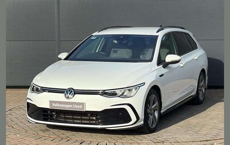 Used VW Golf VIII R-line 147 HP (108 kW) 2021 White Estate