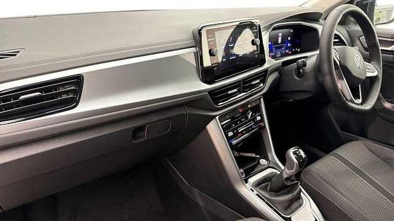 Novo VW T-Roc 150 HP (110 kW) 2026 SUV