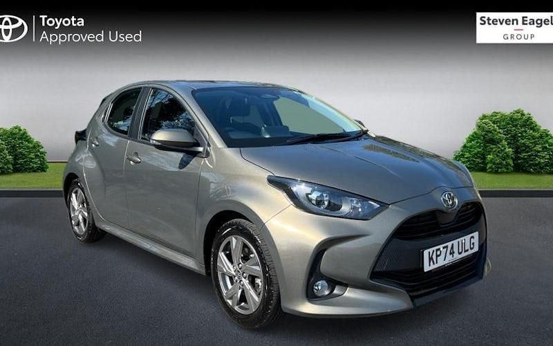 Used 2025 Toyota Yaris Hybrid Hatchback | £18,795 (Good price) - Image 1/4