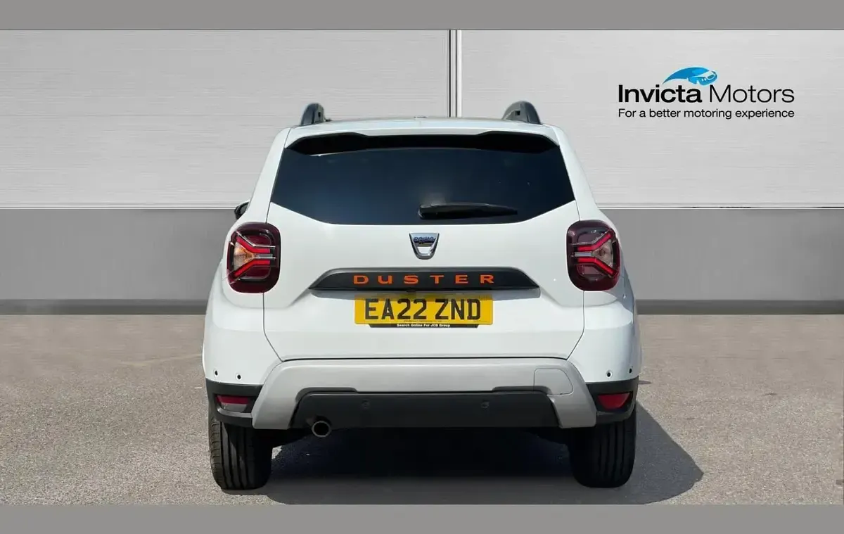 Used Dacia Duster Extreme 150 HP (110 kW) 2022 White SUV