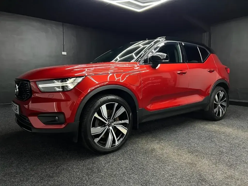 Used Volvo XC40 R-Design Pro 2022 Red SUV