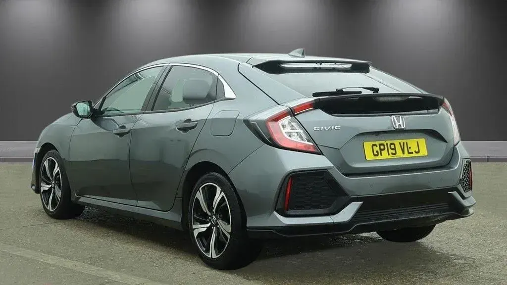 Used Honda Civic SR 126 HP (92 kW) 2019 Grey Hatchback