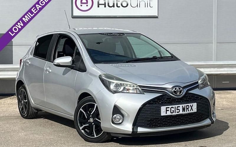 Silver Used 2015 Toyota Yaris Sport Hatchback | £7,490 (Fair price) - Image 1/4