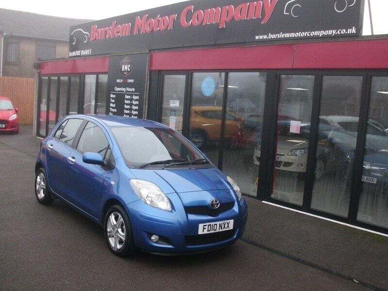 Blue Used 2010 Toyota Yaris Hatchback | £3,295 (Fair price) - Image 1/4