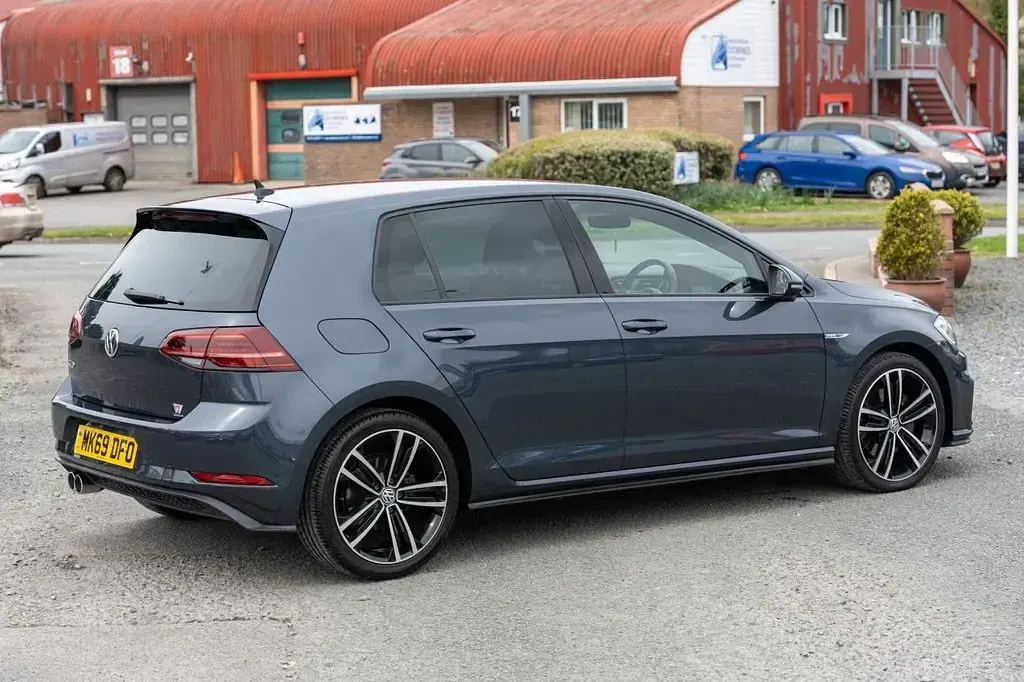 Used VW Golf VII GTD 184 HP (135 kW) 2019 Blue Hatchback