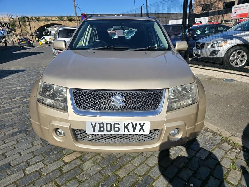 Used Suzuki Grand Vitara 140 HP (102 kW) 2006 Beige SUV
