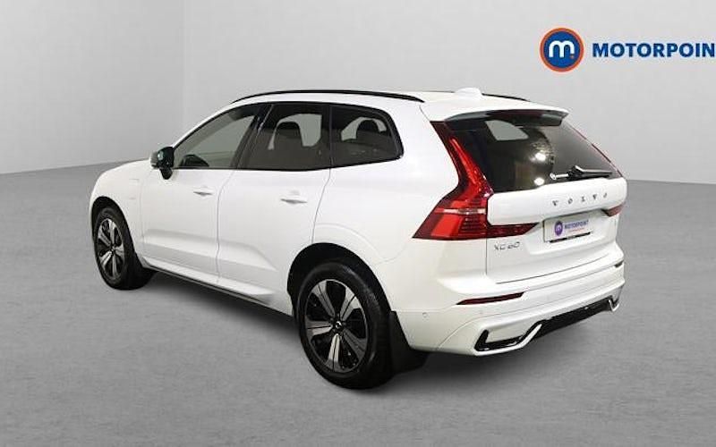 Usado Volvo XC60 Plus 349 HP (256 kW) 2022 Branco SUV