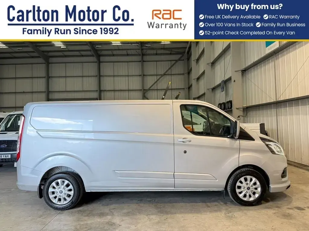 Used Ford Transit Custom Limited 130 HP (95 kW) 2022 Silver Van