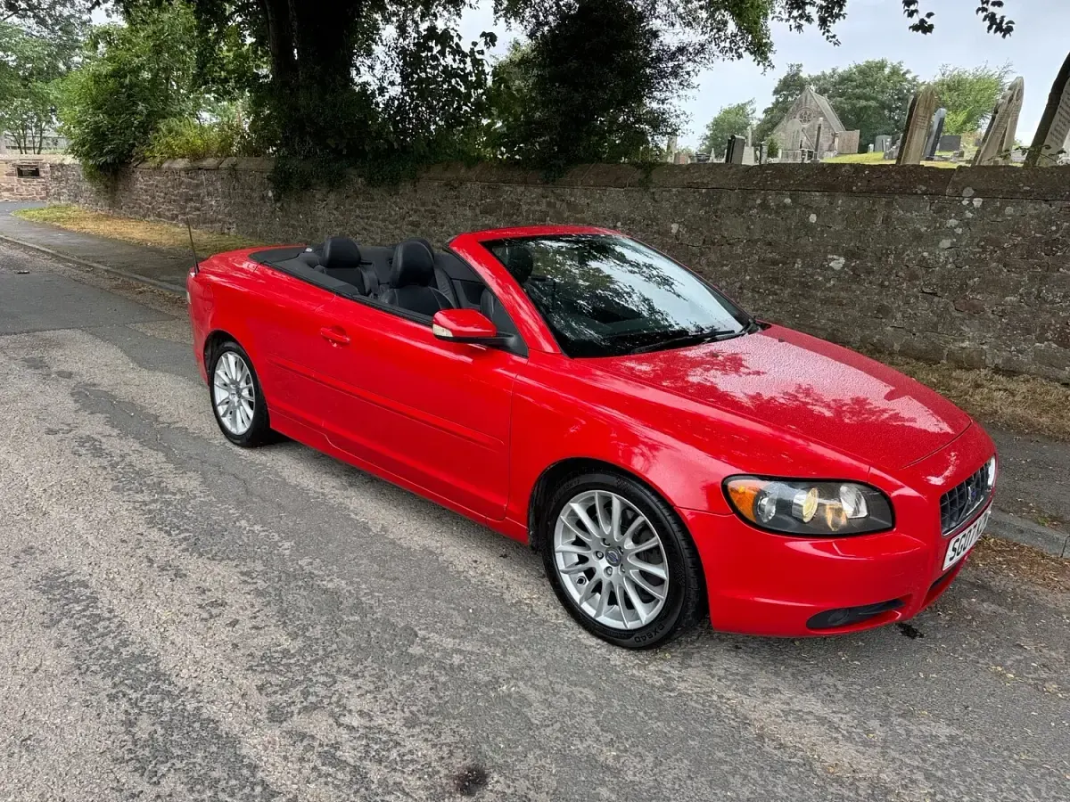 Used Volvo C70 SE 2007 Red Cabriolet
