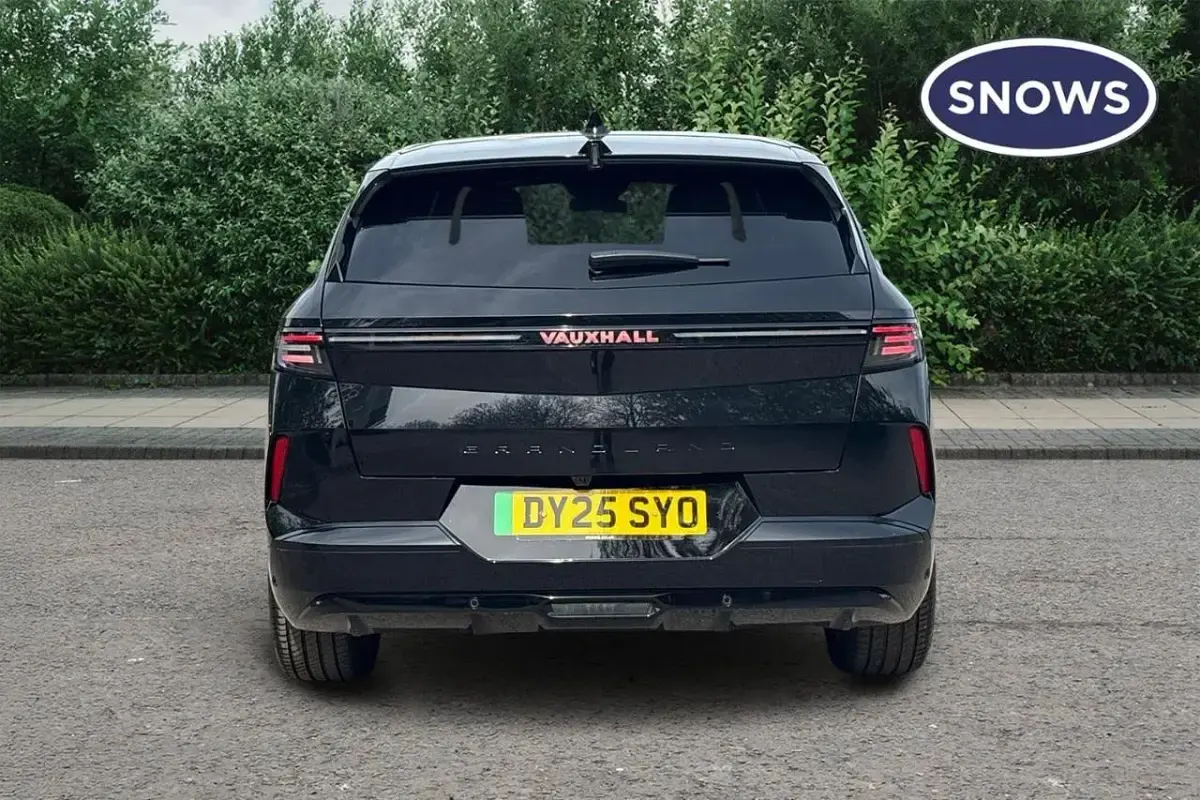 Used Vauxhall Grandland 156 kW (213 HP) 2025 Black SUV
