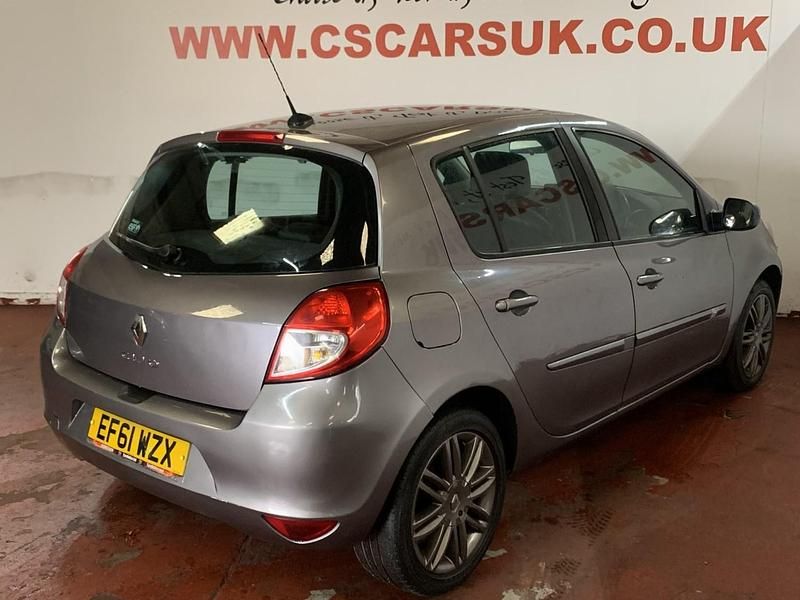 Used Renault Clio IV Dynamique 2012 Grey Hatchback