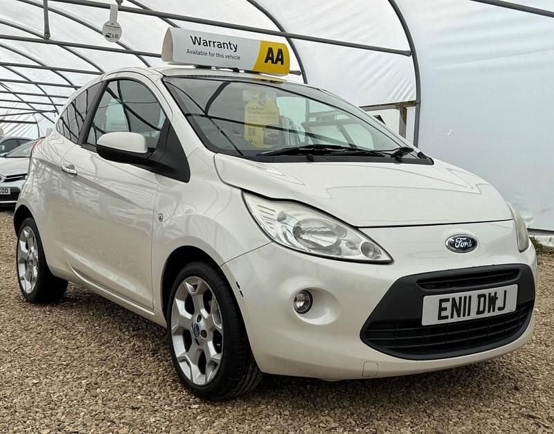 White Used 2011 Ford Ka Titanium Hatchback | £1,599 (Good price) - Image 1/4
