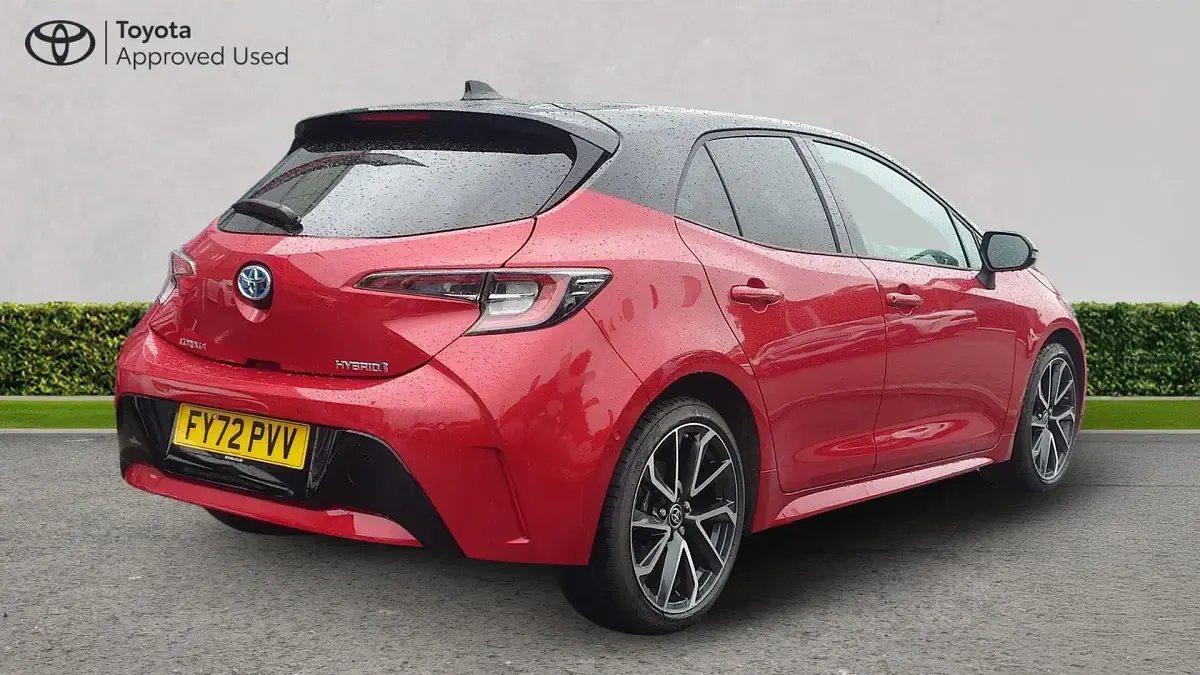 Used Toyota Corolla 122 HP (89 kW) 2022 Scarlet flare bitone Hatchback