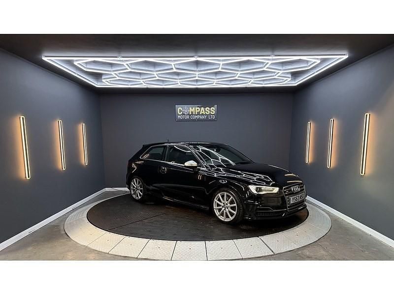 Begagnad Audi S3 Sportback Advanced 300 HK (220 kW) 2013 Svart Halvkombi