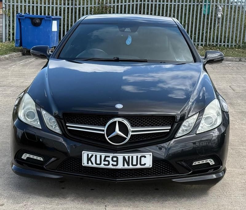 Black Used 2009 Mercedes E250 Coupe | £3,295 (Fair price) - Image 1/4