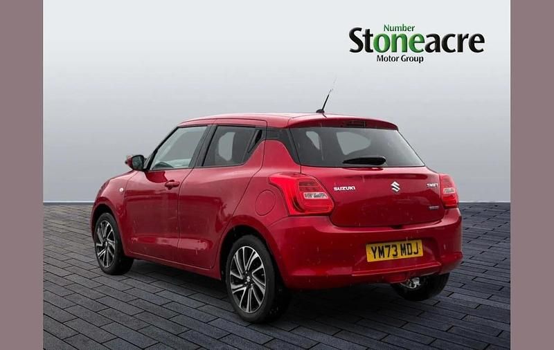 Used Suzuki Swift SZ-L 81 HP (59 kW) 2024 Red Hatchback