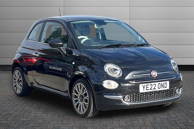 Crossover black Used 2022 Fiat 500 Dolcevita Hatchback | £10,295 (Fair price) - Image 1/2