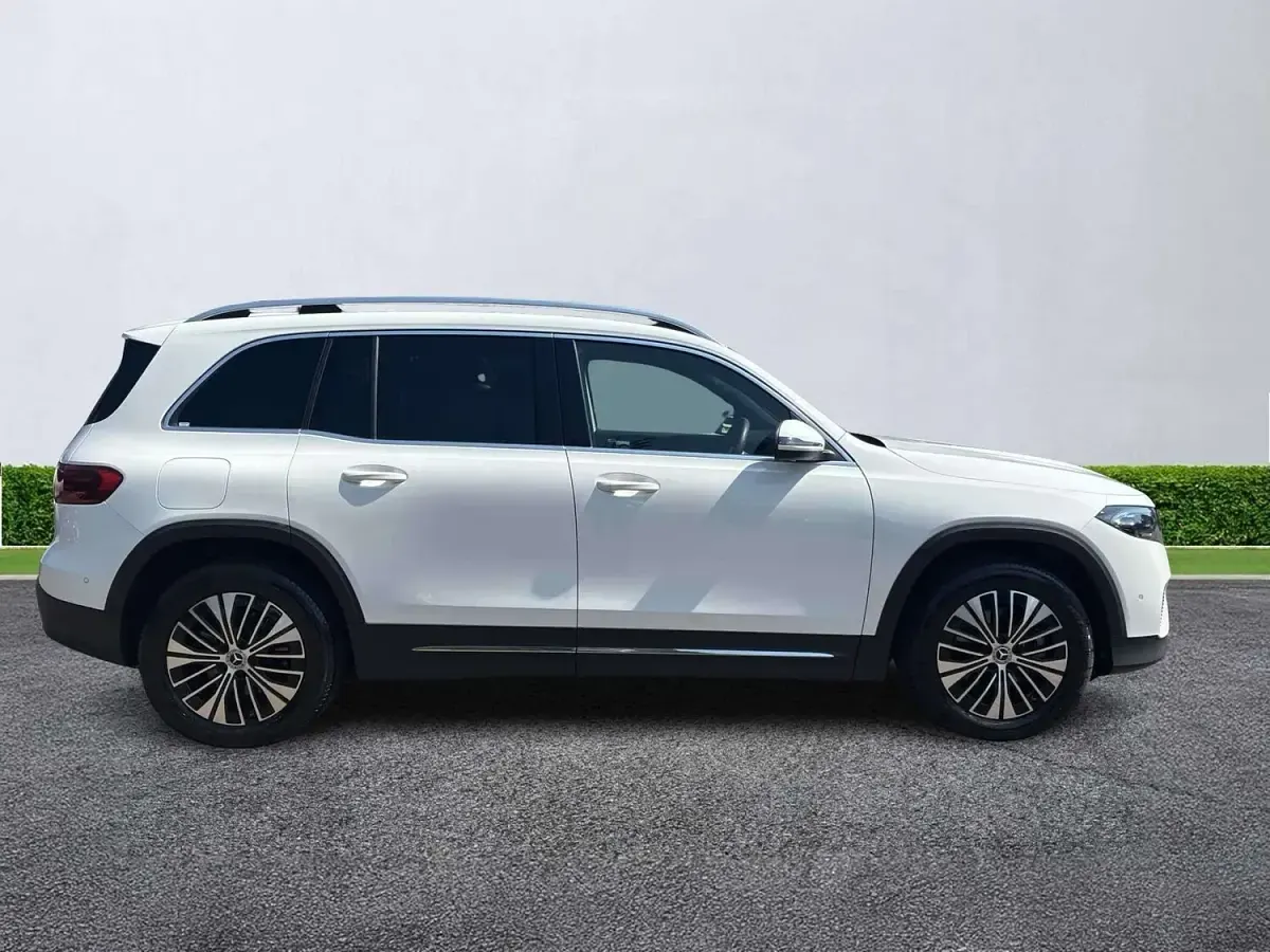 Used Mercedes EQB250+ Executive 139 kW (190 HP) 2025 White SUV