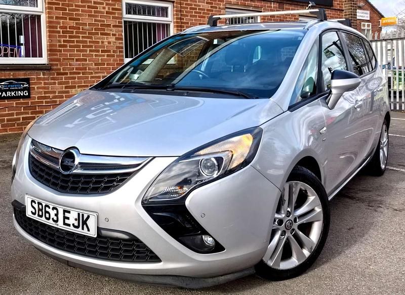 Used Vauxhall Zafira Tourer SRi 2013 Silver MPV