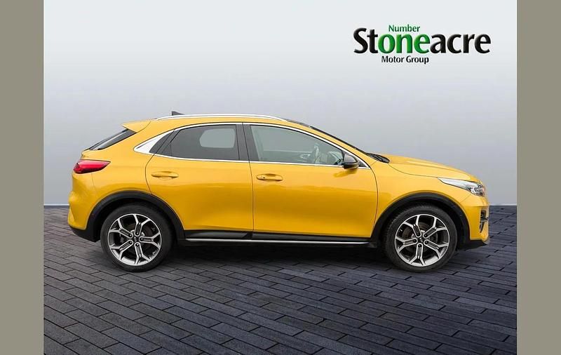 Used Kia XCeed First Edition 138 HP (101 kW) 2020 Yellow SUV