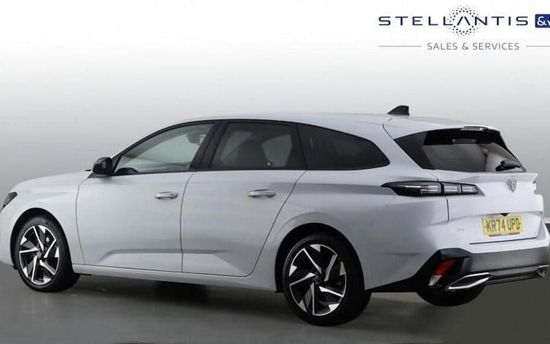 Used Peugeot 308 SW Allure 131 HP (96 kW) 2024 White Estate