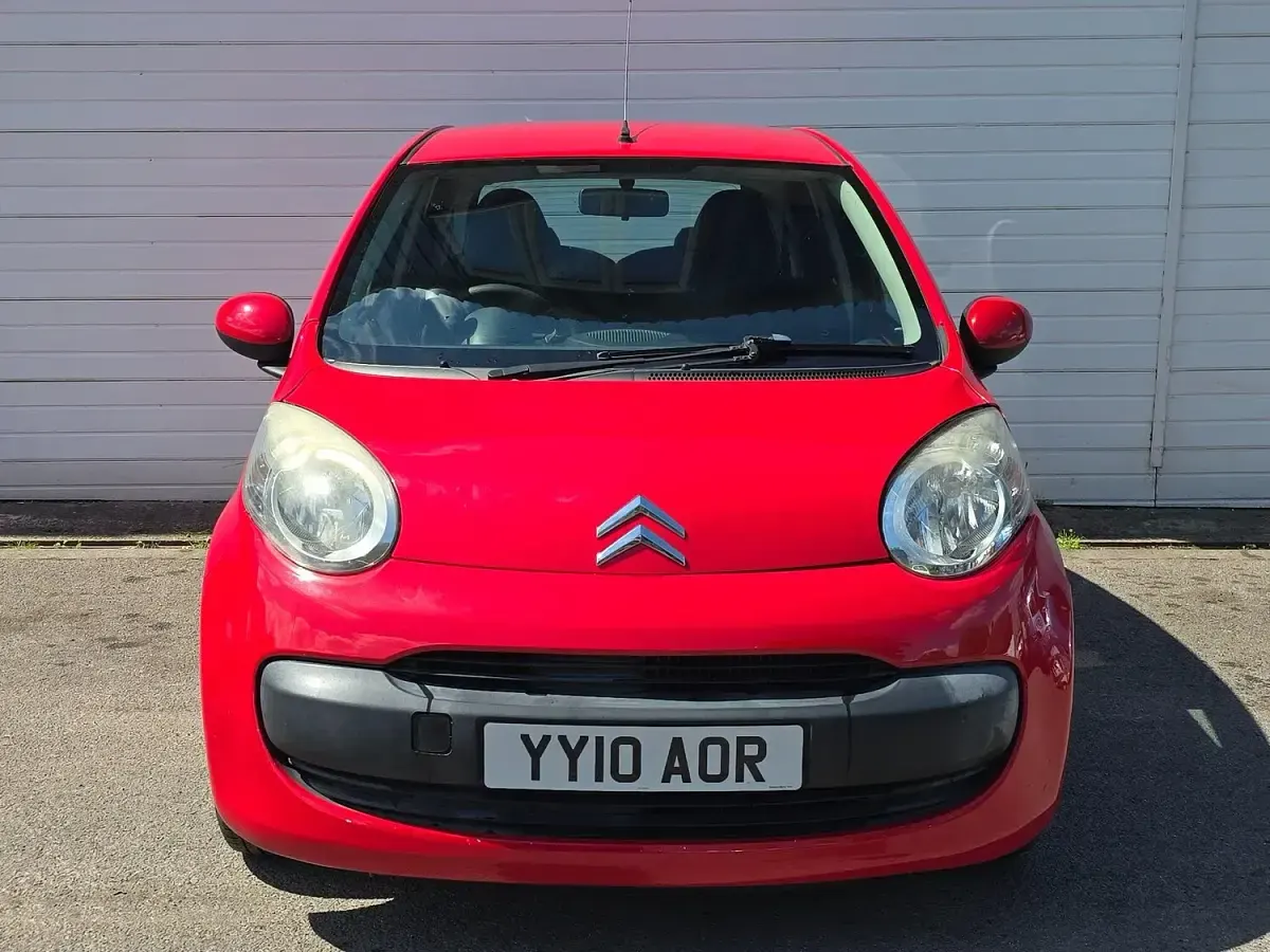 Begagnad Citroën C1 VTR Sport 68 HK (50 kW) 2010 Röd Halvkombi