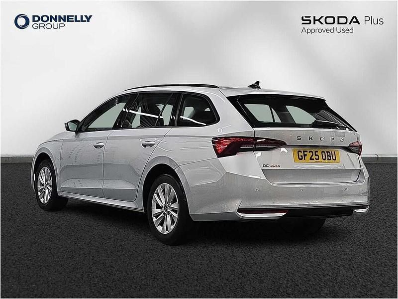 Used Skoda Octavia SE Technology 110 HP (80 kW) 2025 Brilliant silver metallic Estate