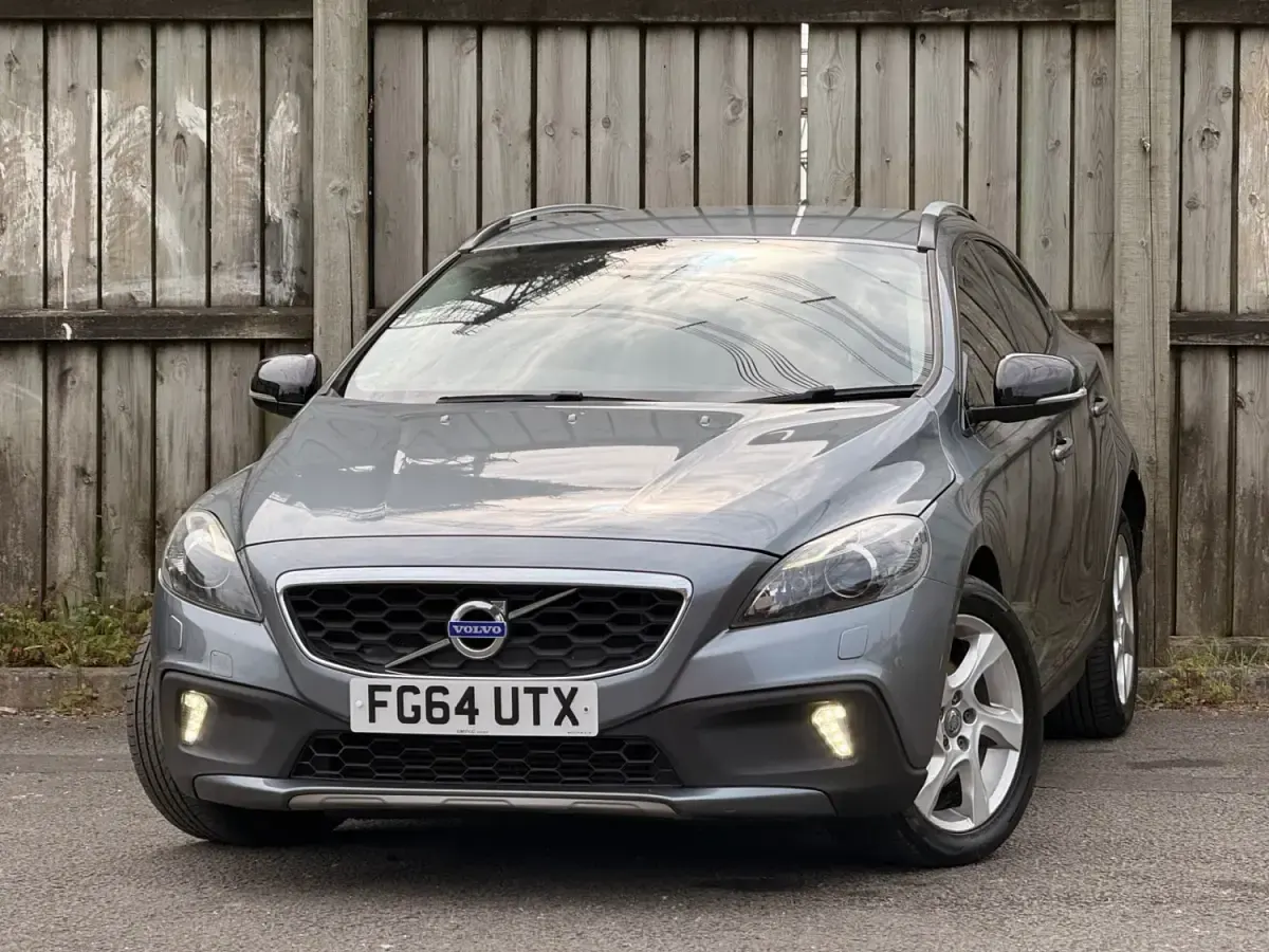 Usado Volvo V40 2014 Cinzento Citadino