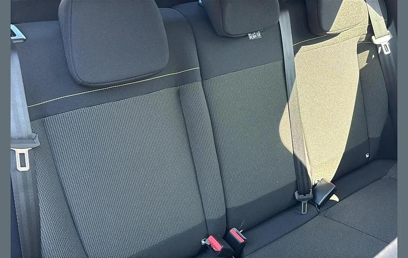 Used Citroën C3 PureTech 108 HP (79 kW) 2024 Grey Hatchback