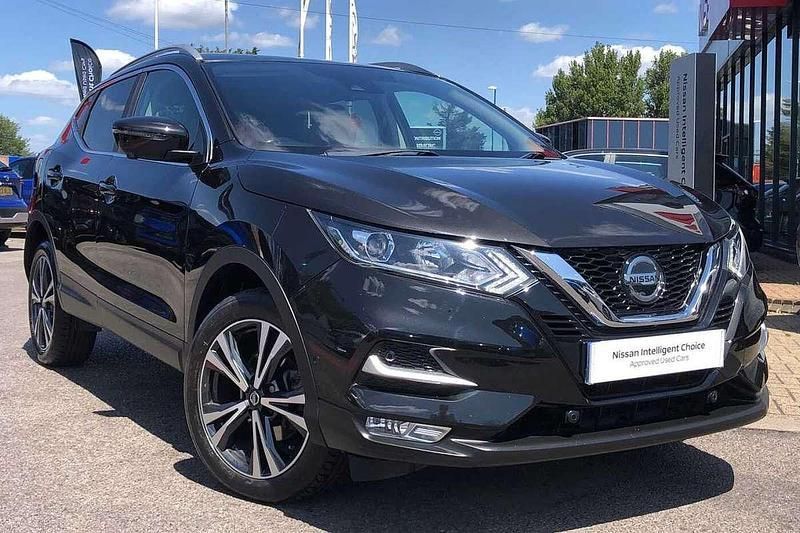 Black Used 2020 Nissan Qashqai N-Connecta SUV | £12,399 (Good price) - Image 1/4