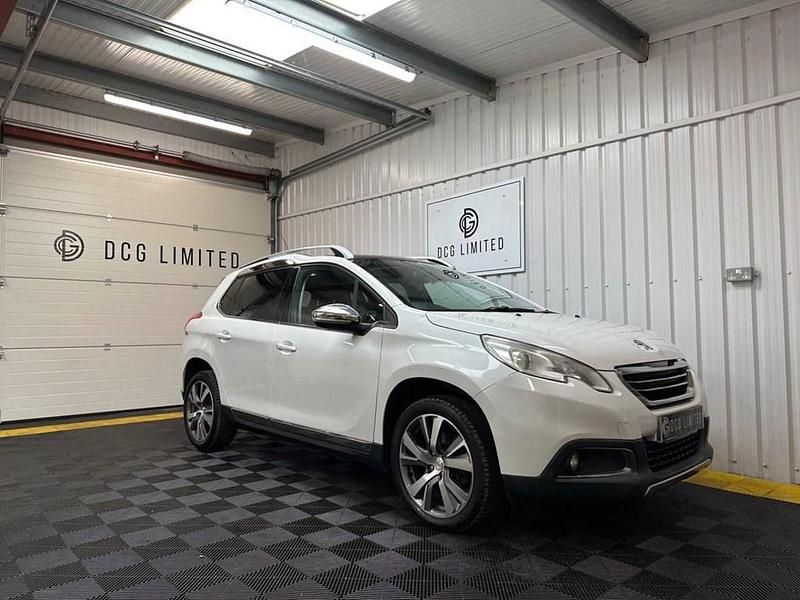 Begagnad Peugeot 2008 2014 Vit SUV