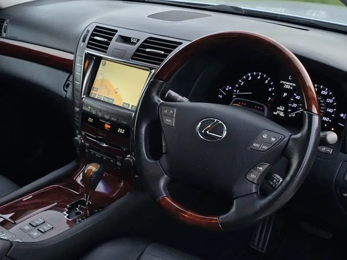 Used Lexus LS460 2008 Silver Sedan