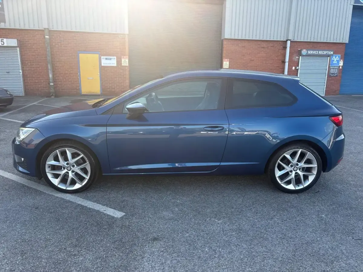 Used Seat Leon FR 180 HP (132 kW) 2016 Blue Hatchback
